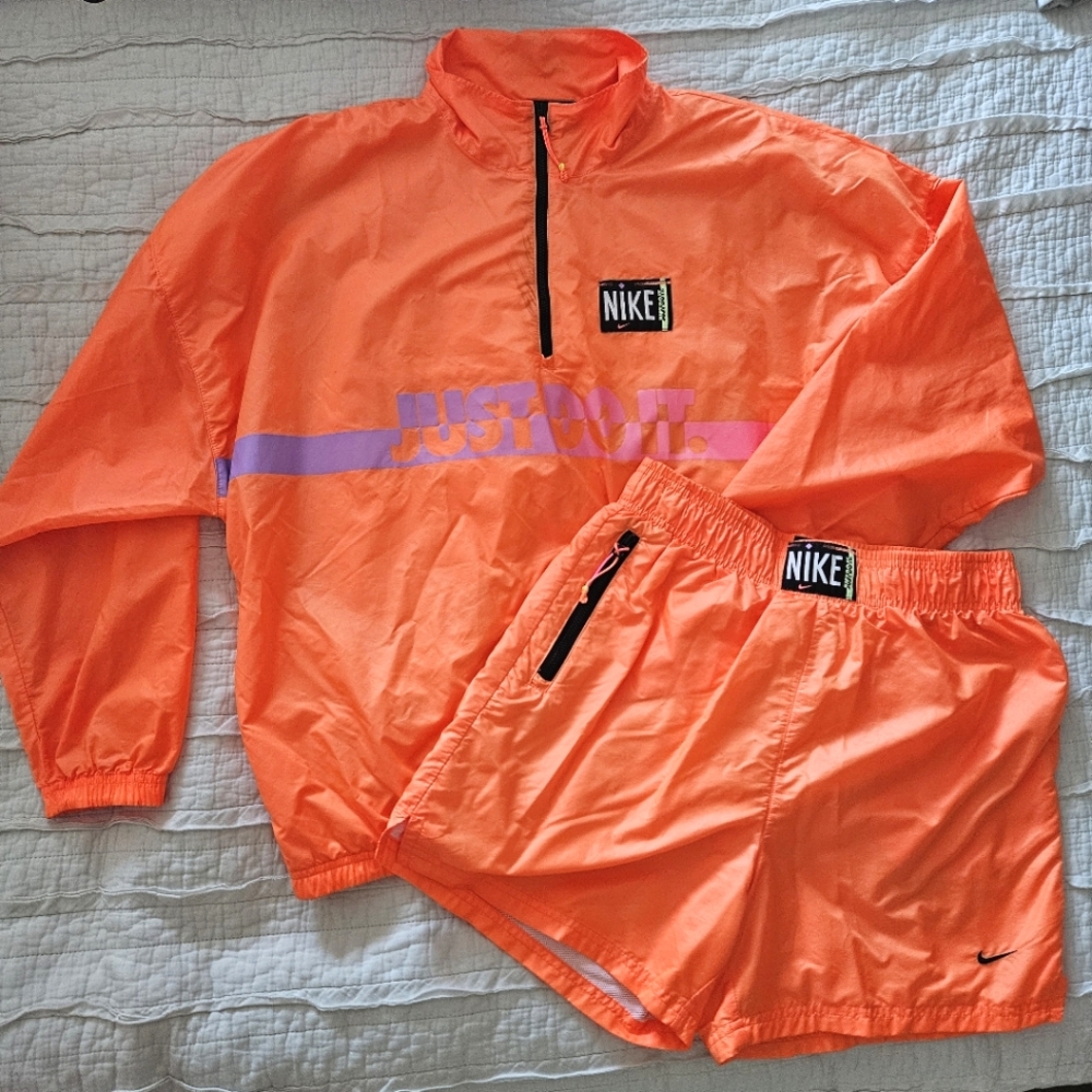 Nike Sportswear Women's Woven Pullover Jacket Oversized Shorts Tracksuit Set